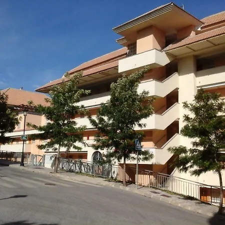 Apartment Garden With Sea View In